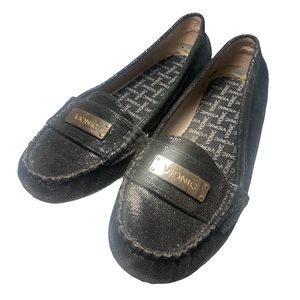 Vionic Sydney Black Flats